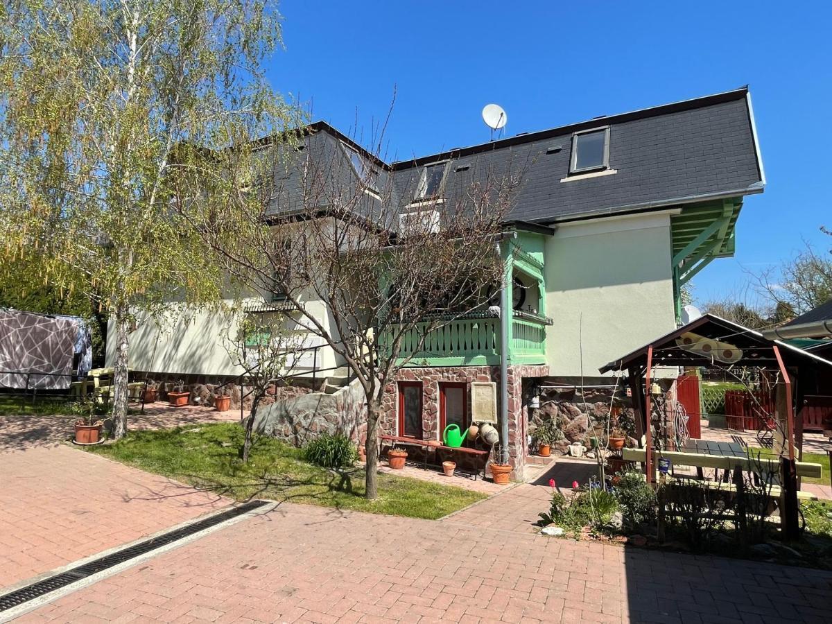 Tamas Apartman Balatonfoeldvar Sziveben- Egesz Evben Nyitva! エクステリア 写真